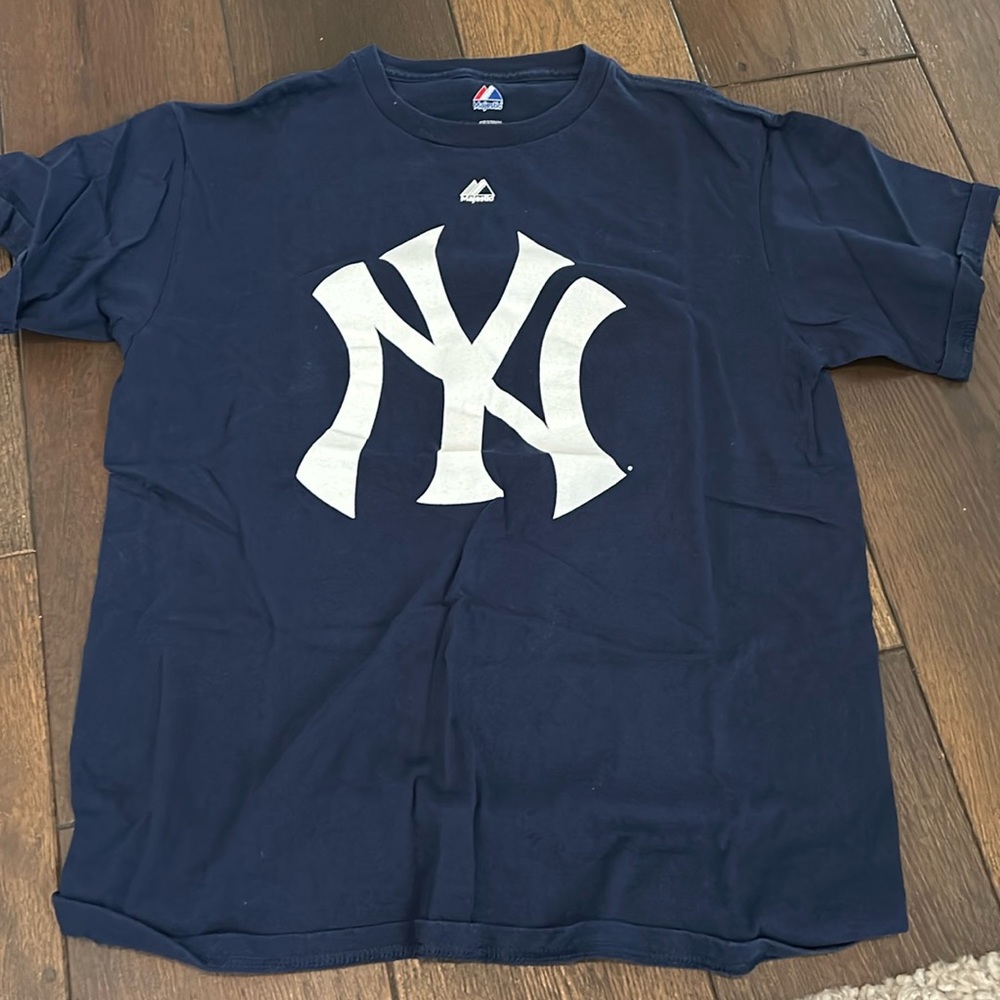 Yankees tee